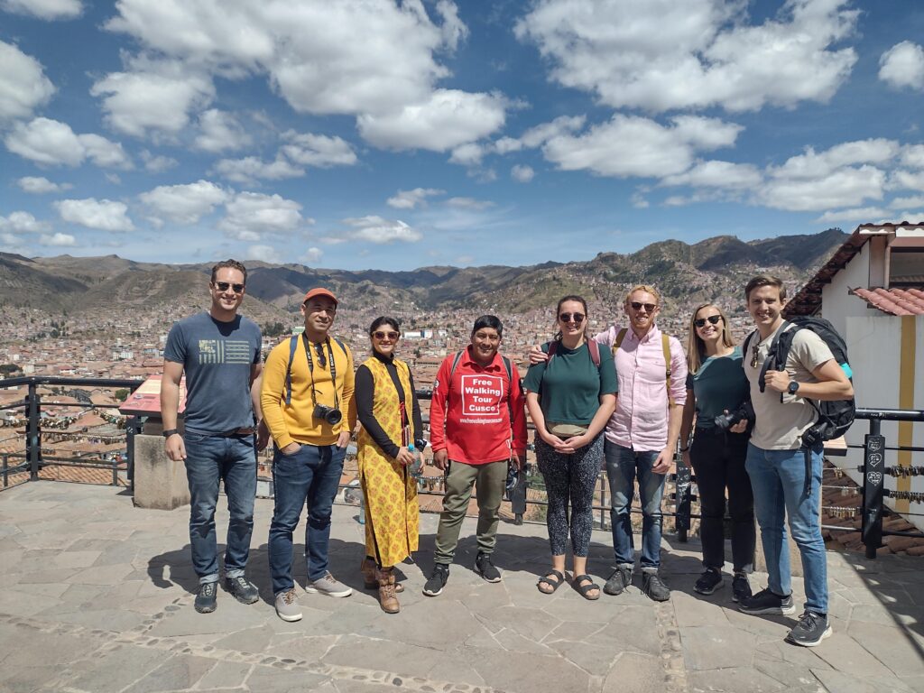 Group picture of Free Walking Tour Cusco.